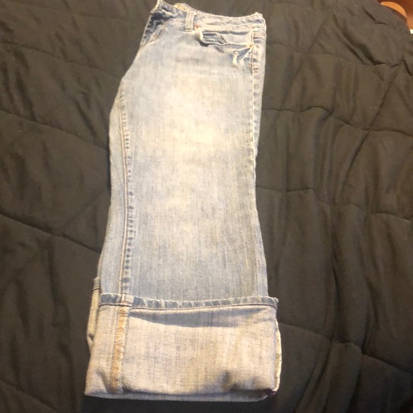 Women’s American Eagle size 4 straight leg capris - Picture 2 of 5